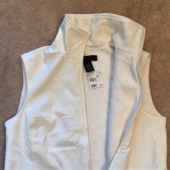 The Limited Women’s Stretch Vest - Picture 3 of 8